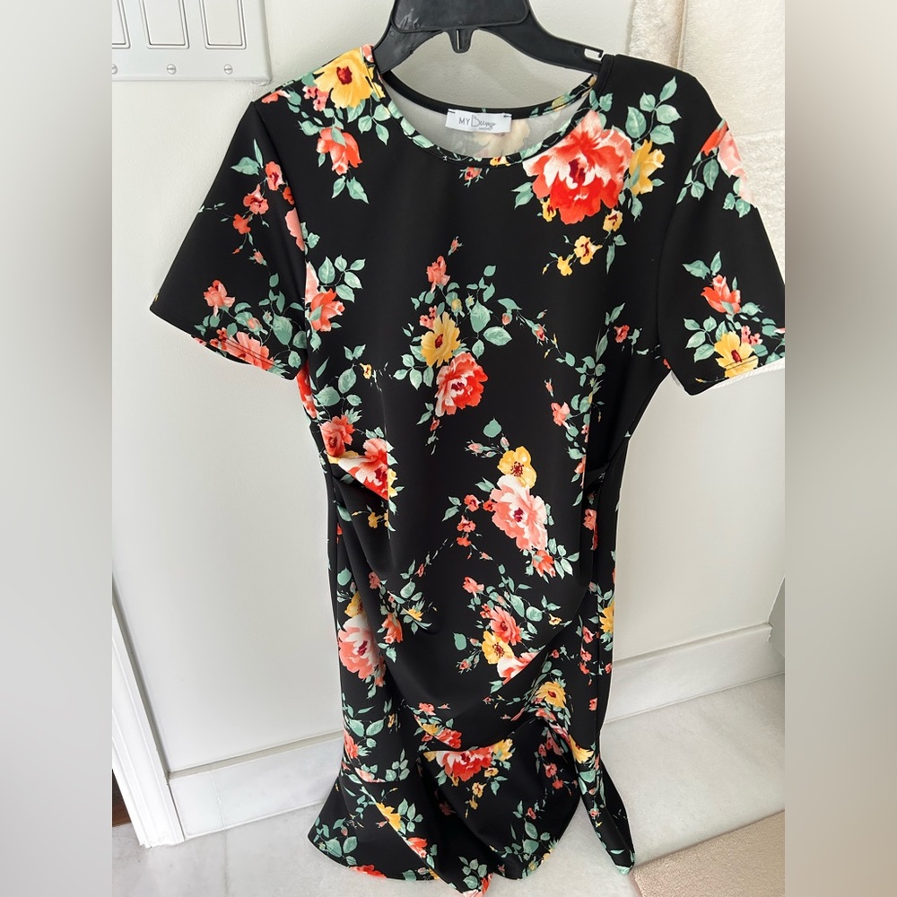 My Bump Maternity Midi Dress - Fitted Stretch Short Sleeves Mermaid Flare Ruffle